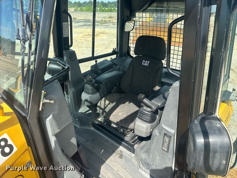 image for item EE0050 2020 Caterpillar D5K2 LGP dozer