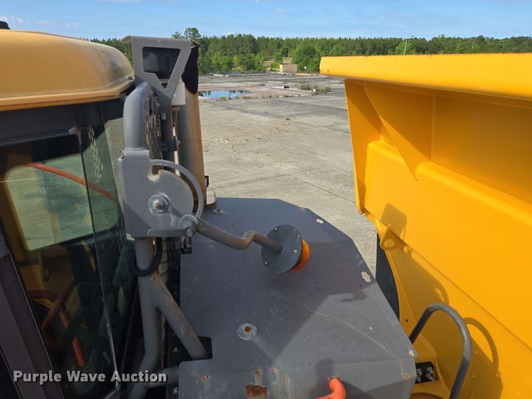 image for item EE0051 2018 Volvo A25G articulated haul truck