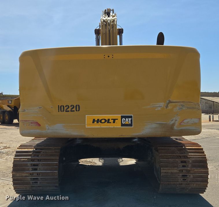 image for item EE0052 2023 Caterpillar 340 excavator