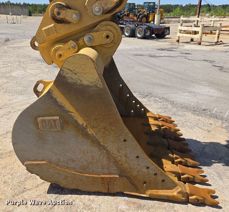 image for item EE0052 2023 Caterpillar 340 excavator