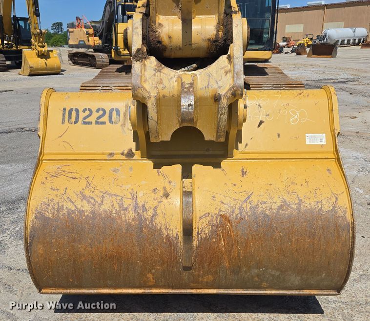 image for item EE0052 2023 Caterpillar 340 excavator