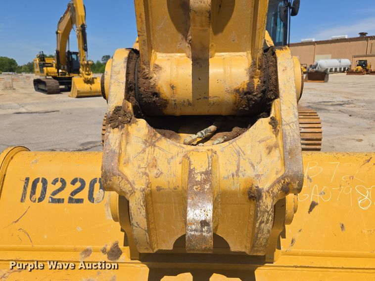 image for item EE0052 2023 Caterpillar 340 excavator