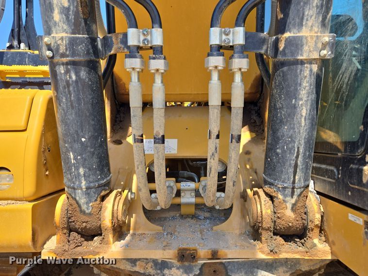 image for item EE0052 2023 Caterpillar 340 excavator