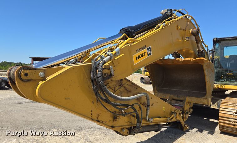 image for item EE0052 2023 Caterpillar 340 excavator