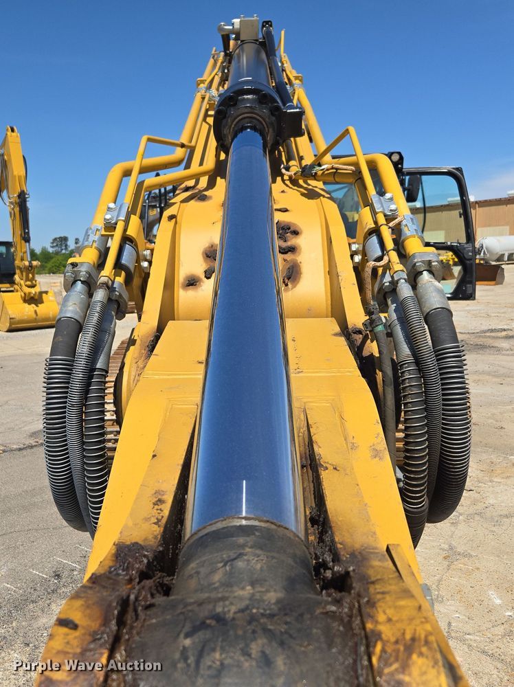 image for item EE0052 2023 Caterpillar 340 excavator