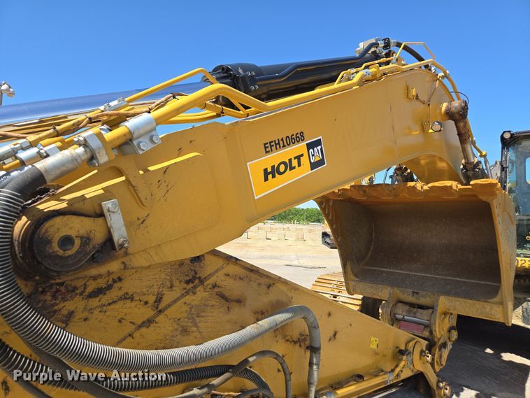 image for item EE0052 2023 Caterpillar 340 excavator