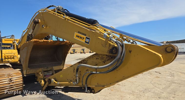 image for item EE0052 2023 Caterpillar 340 excavator