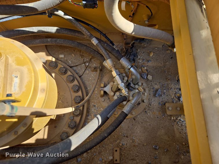 image for item EE0052 2023 Caterpillar 340 excavator