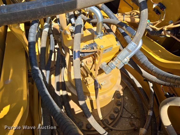 image for item EE0052 2023 Caterpillar 340 excavator