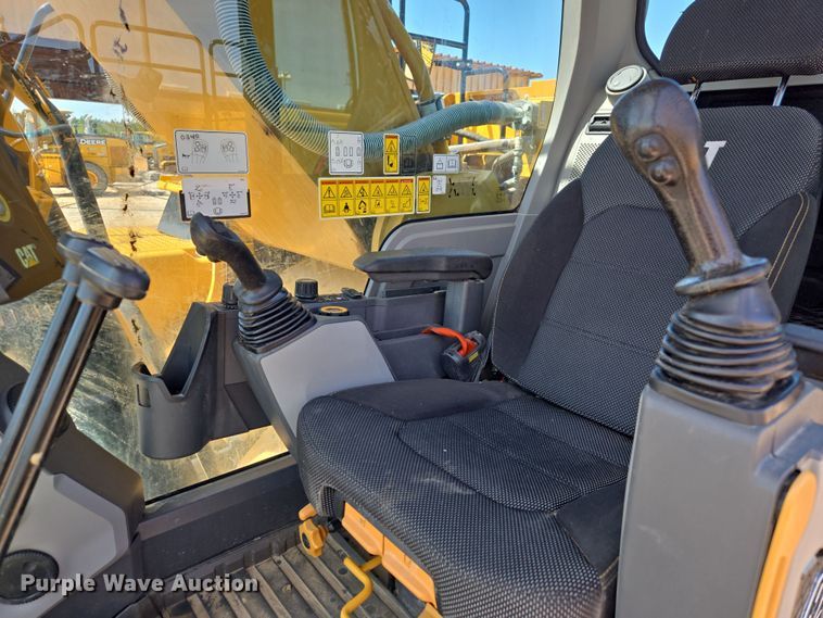 image for item EE0052 2023 Caterpillar 340 excavator