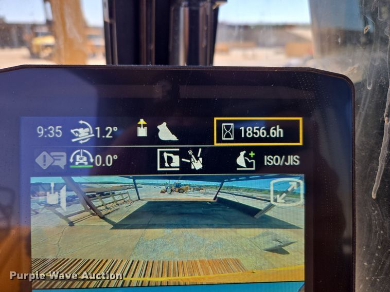 image for item EE0052 2023 Caterpillar 340 excavator