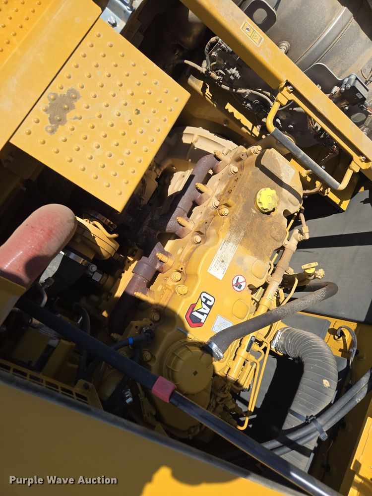 image for item EE0052 2023 Caterpillar 340 excavator