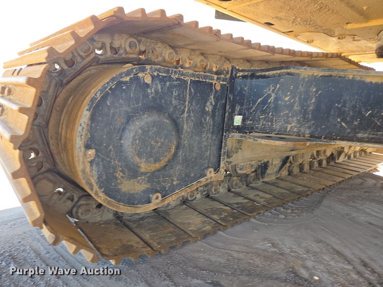 image for item EE0052 2023 Caterpillar 340 excavator