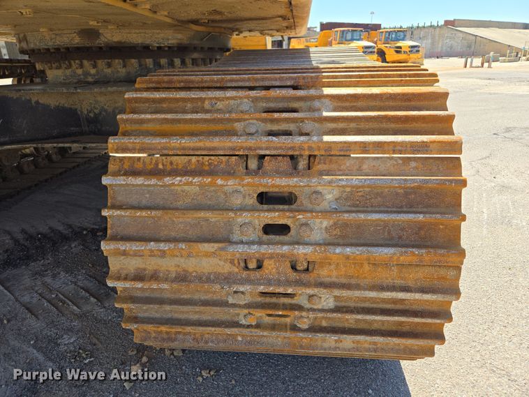 image for item EE0052 2023 Caterpillar 340 excavator