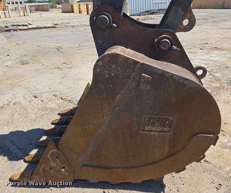 image for item EE0053 2018 Volvo EC380EL excavator