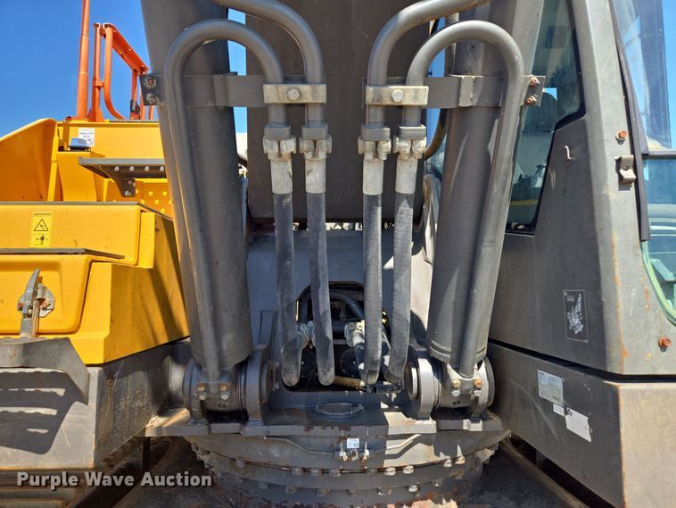 image for item EE0053 2018 Volvo EC380EL excavator