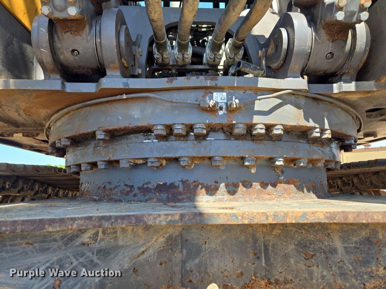 image for item EE0053 2018 Volvo EC380EL excavator