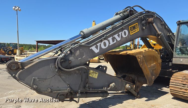 image for item EE0053 2018 Volvo EC380EL excavator