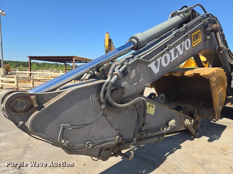 image for item EE0053 2018 Volvo EC380EL excavator