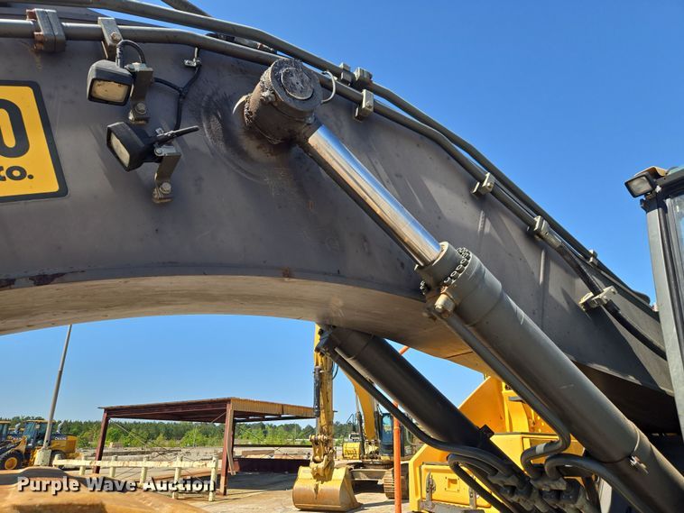 image for item EE0053 2018 Volvo EC380EL excavator