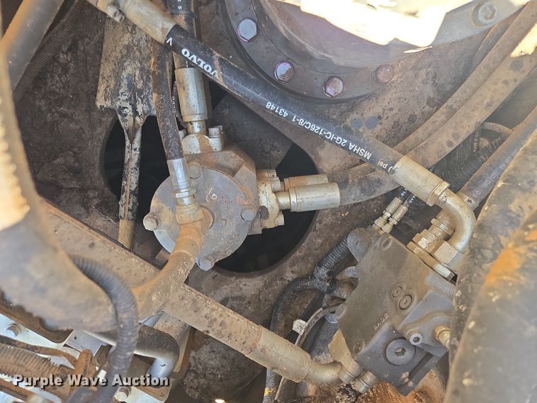 image for item EE0053 2018 Volvo EC380EL excavator