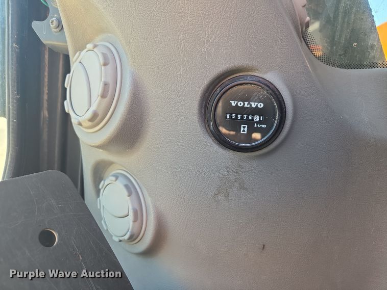 image for item EE0053 2018 Volvo EC380EL excavator