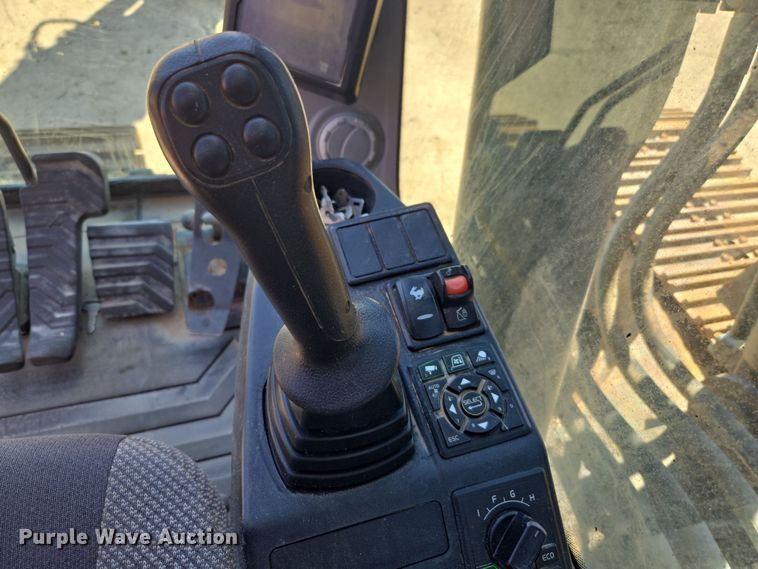 image for item EE0053 2018 Volvo EC380EL excavator