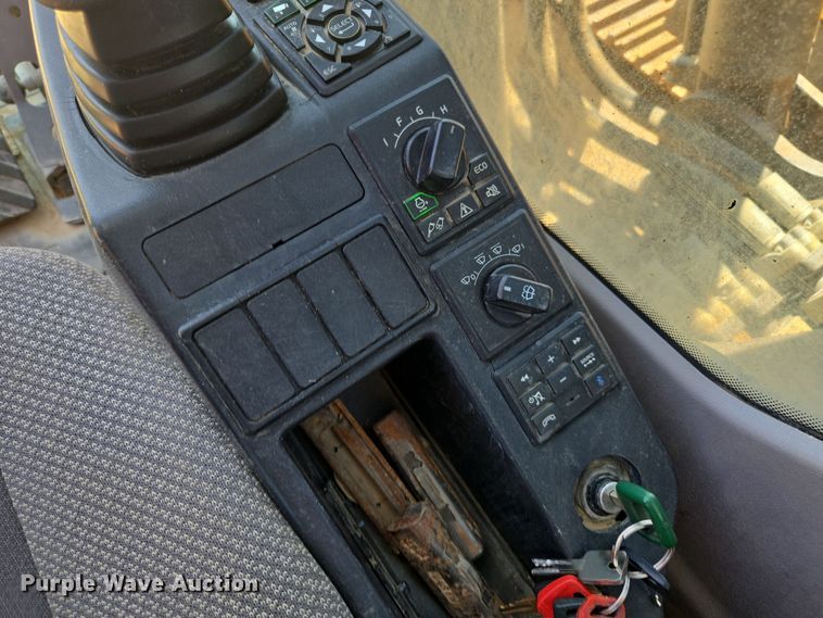 image for item EE0053 2018 Volvo EC380EL excavator