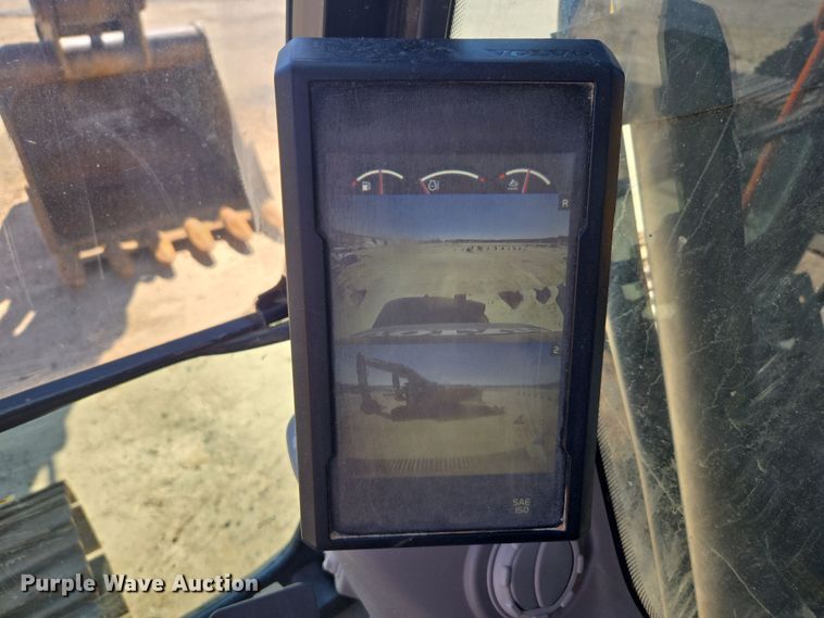 image for item EE0053 2018 Volvo EC380EL excavator