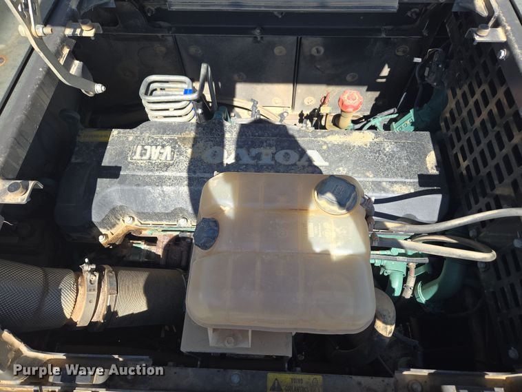 image for item EE0053 2018 Volvo EC380EL excavator