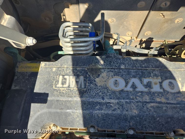 image for item EE0053 2018 Volvo EC380EL excavator