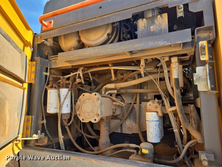 image for item EE0053 2018 Volvo EC380EL excavator