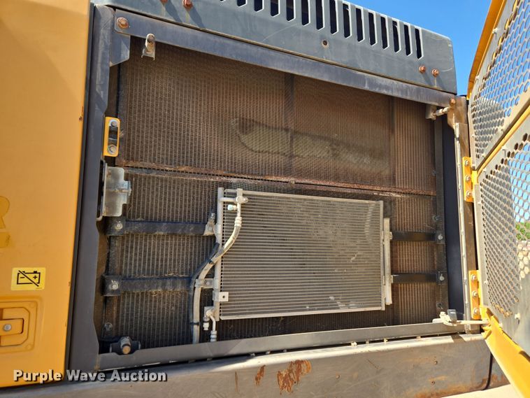 image for item EE0053 2018 Volvo EC380EL excavator