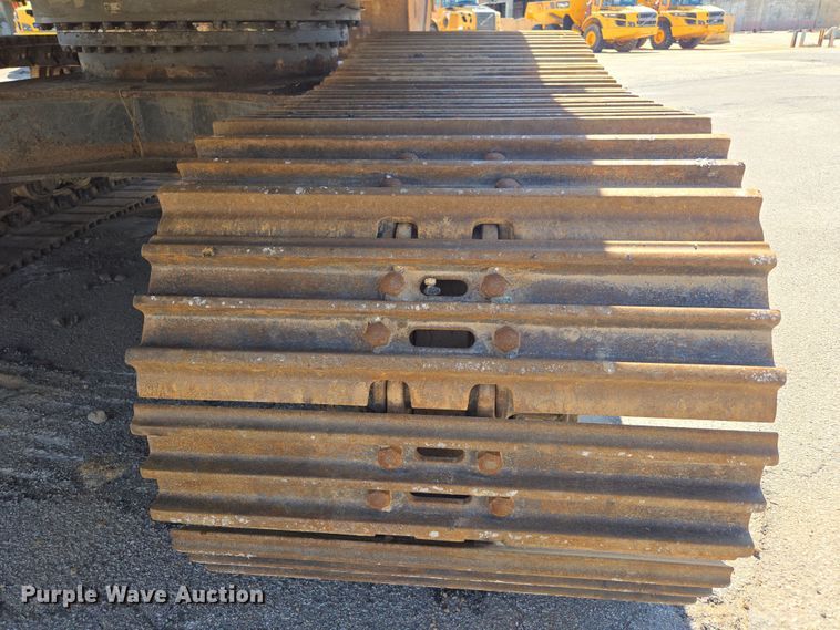 image for item EE0053 2018 Volvo EC380EL excavator