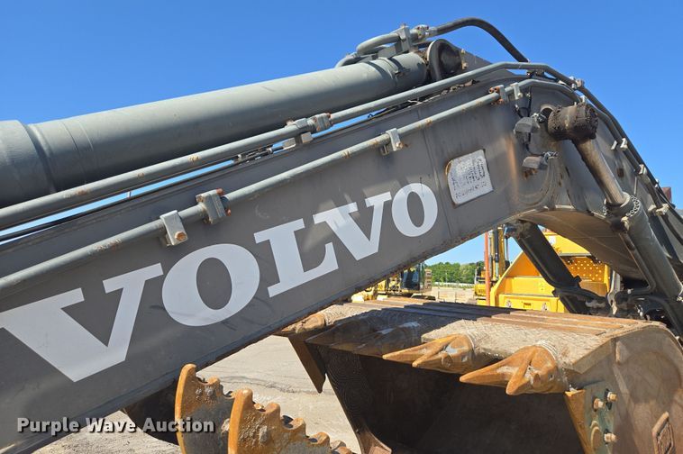 image for item EE0054 2018 Volvo EC350E excavator