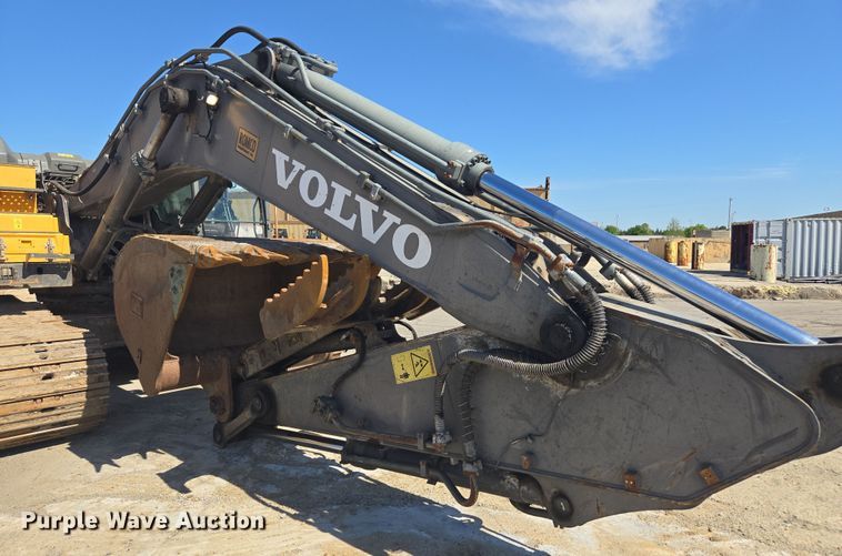image for item EE0054 2018 Volvo EC350E excavator