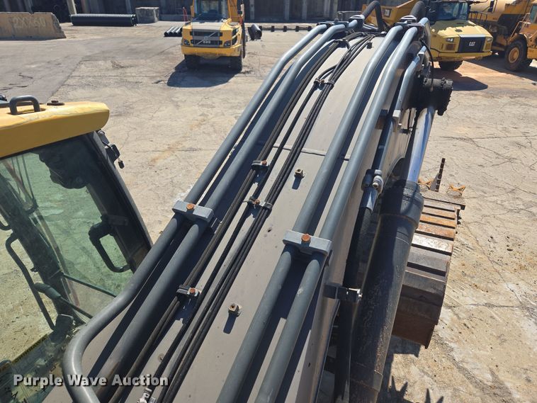 image for item EE0054 2018 Volvo EC350E excavator