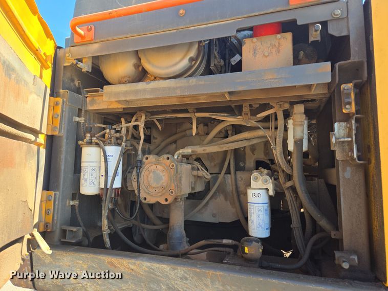 image for item EE0054 2018 Volvo EC350E excavator