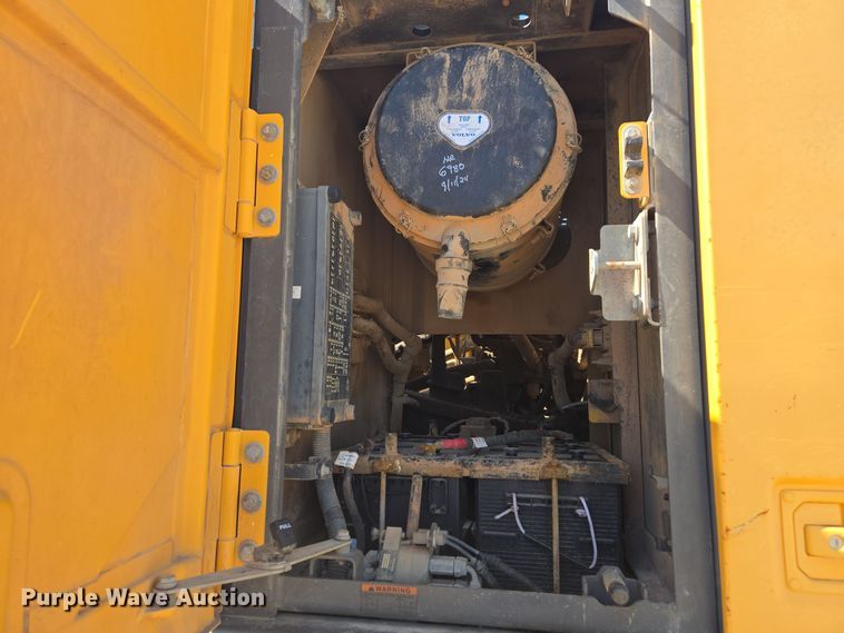 image for item EE0054 2018 Volvo EC350E excavator