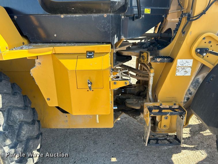 image for item EE0055 2019 Caterpillar 938M wheel loader
