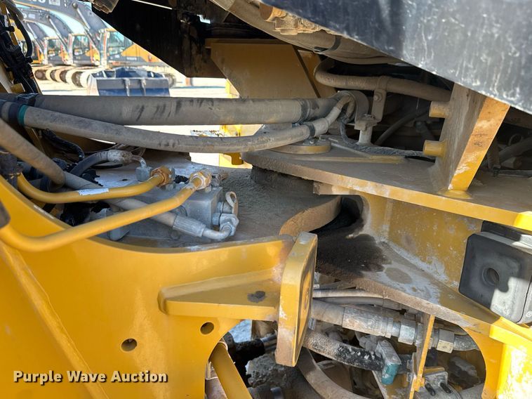 image for item EE0055 2019 Caterpillar 938M wheel loader