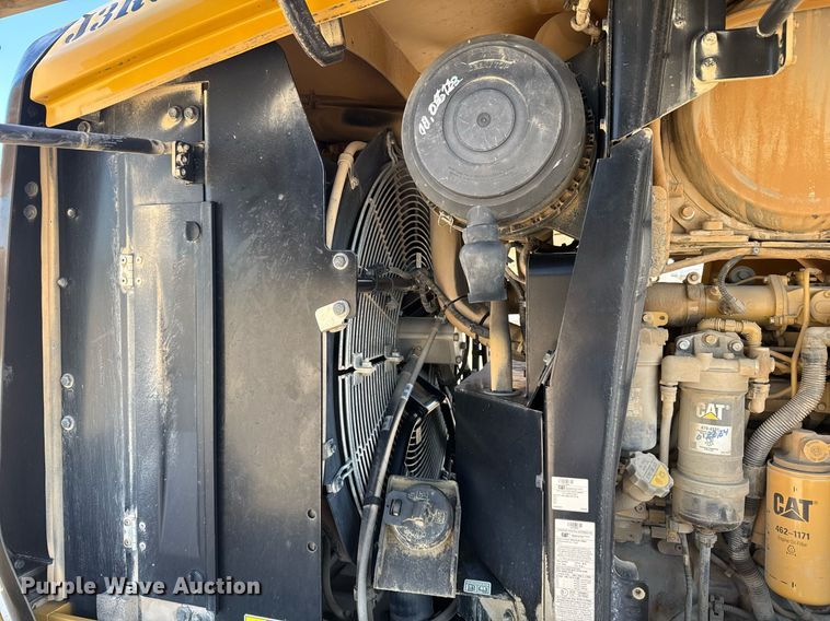 image for item EE0055 2019 Caterpillar 938M wheel loader