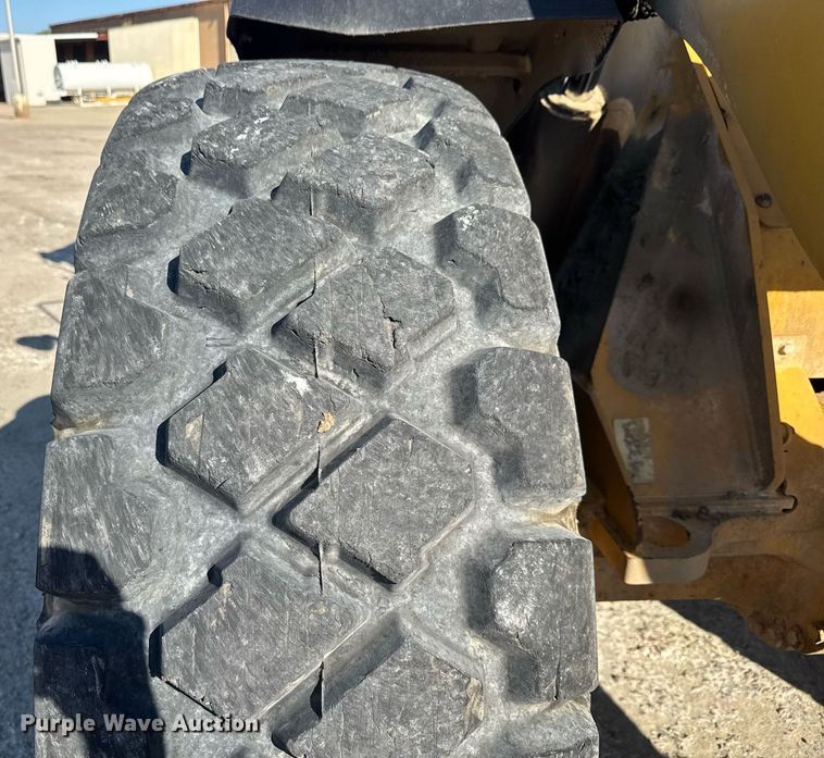 image for item EE0055 2019 Caterpillar 938M wheel loader