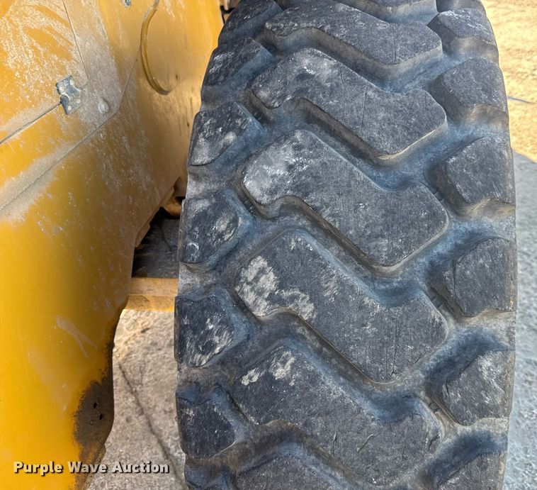 image for item EE0055 2019 Caterpillar 938M wheel loader