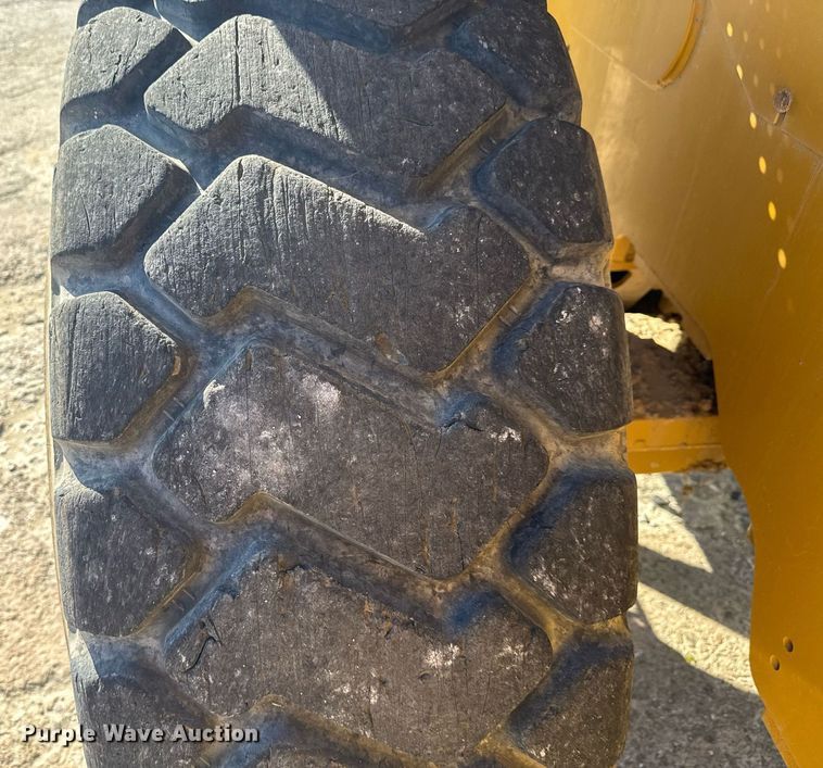 image for item EE0055 2019 Caterpillar 938M wheel loader