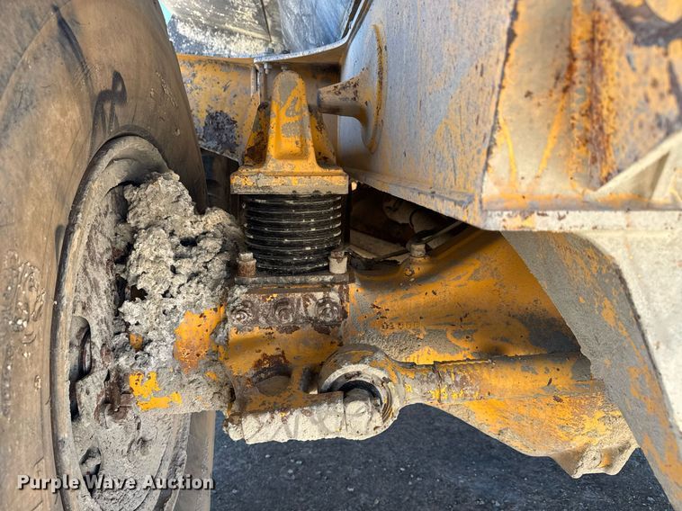 image for item EE0056 2006 Volvo A30D water wagon