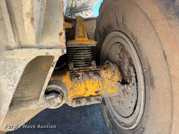 image for item EE0056 2006 Volvo A30D water wagon