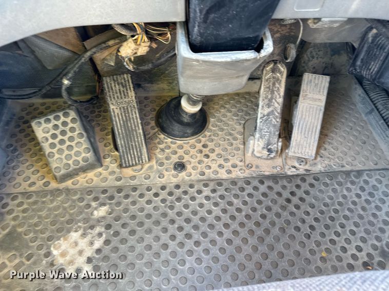 image for item EE0056 2006 Volvo A30D water wagon