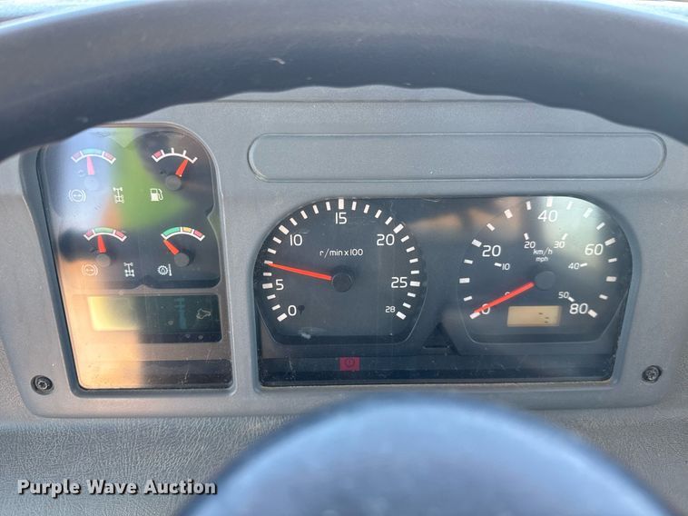 image for item EE0056 2006 Volvo A30D water wagon