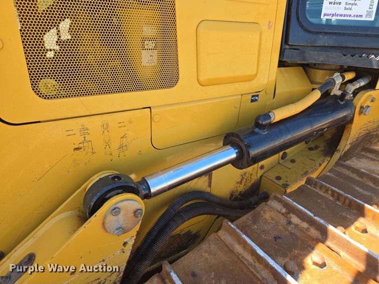 image for item EE0057 2019 Caterpillar D6K2 XL dozer
